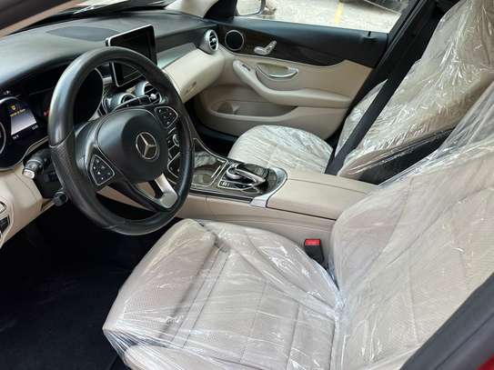 Mercedes C300 2016 image 6