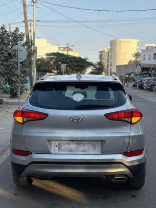 HYUNDAI TUCSON 2017 image 7