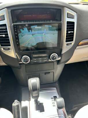 Mitsubishi Pajero 2016 image 14