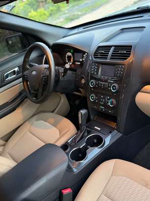 Ford explorer 2017 image 13