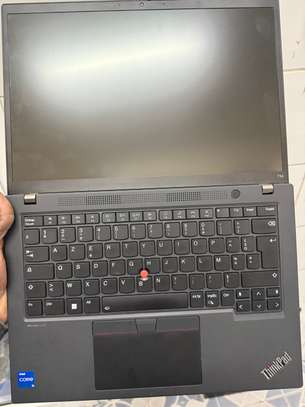 Lenovo T14 douzième gen i5 image 2