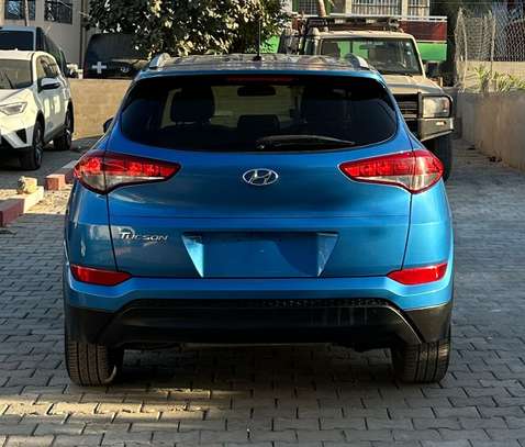 HYUNDAI TUCSON 2016 image 8