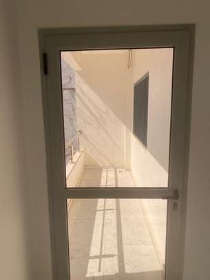 Appartement F4 à louer au Point E image 7