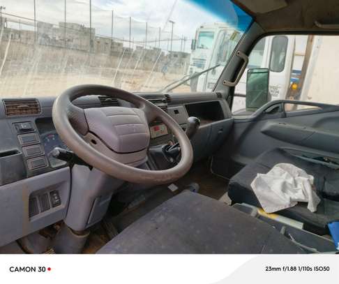 MITSUBISHI FUSO FRIGO 2011 image 5