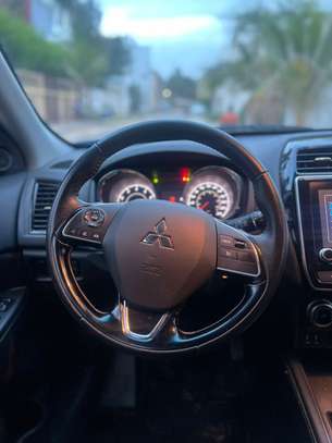 Mitsubishi RVR image 7