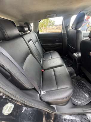 Mitsubishi Outlander image 8