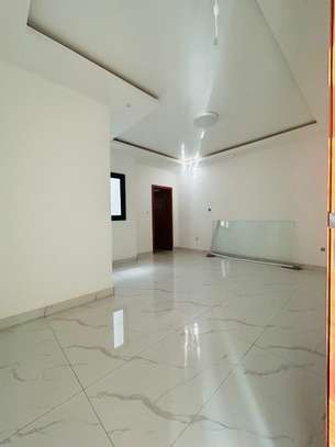 Appartement de type F4 à louer Ngor Virage image 4
