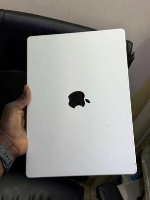 MacBook M1 pro 14pouces image 2