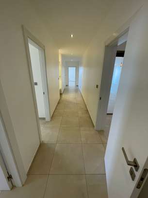 F5 A LOUER AUX ALMADIES (PAS LOIN DU KING FAHD PALACE) image 3