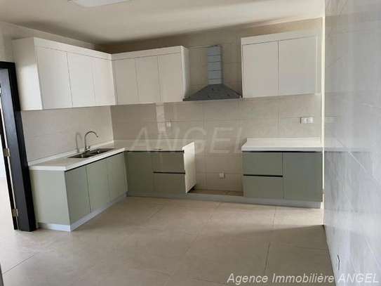 Ref_2479_PL Bel appartement neuf au Point E  au 4éme image 4