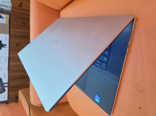 Gamer Dell XPS 17 image 2