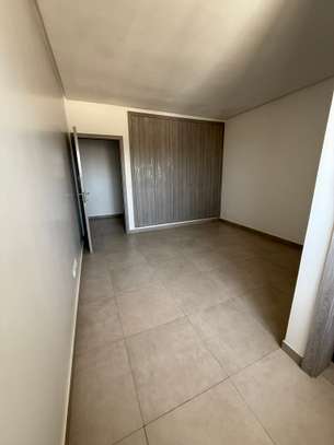 Magnifique F4, 3 chambres salon à louer aux almadies image 4
