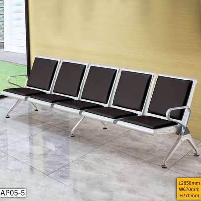 BANQUETTE D'ATTENTE MÉTALLIQUE À 5 PLACES AVEC ASSISE image 1
