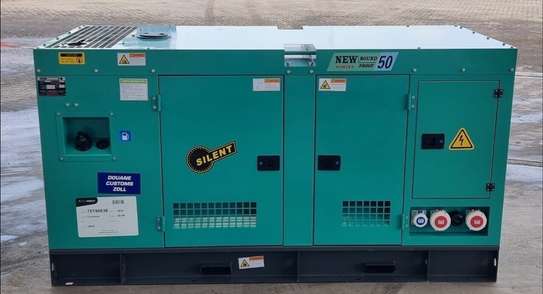 GROUPE ÉLECTROGÈNE CUMMINS NEUF image 4