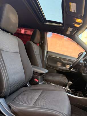 MITSUBISHI OUTLANDER ANNÉE 2018 image 6