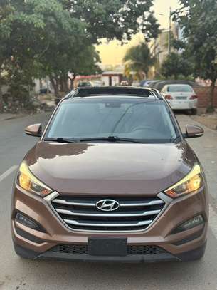 Hyundia tucson image 12