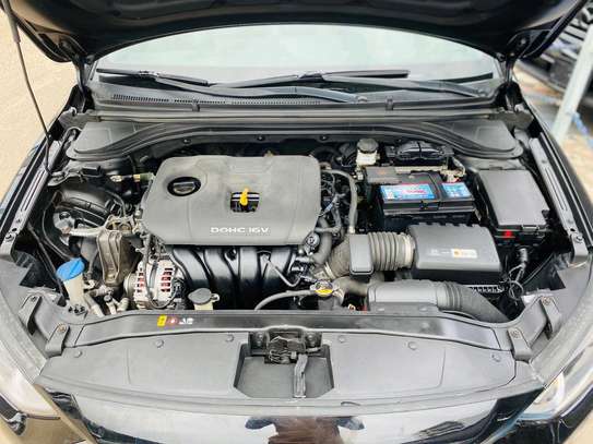 Hyindai elantra gt 2018 image 10