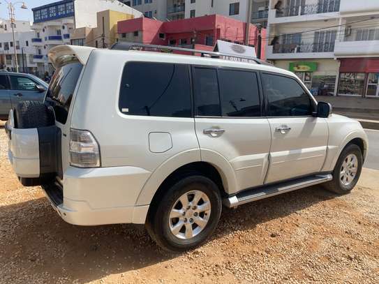 Mitsubishi pajero 2014 image 7