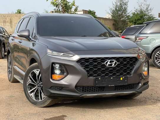 Hyundai santafe 2019 image 2