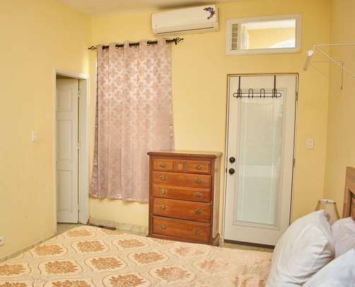 Appartement F3 à louer à sacré-cœur 3 image 8