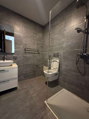 A louer à Fann Mermoz, grand appartement image 13