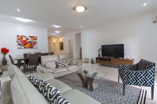 Appartement F3 meublé à louer aux Almadies image 1