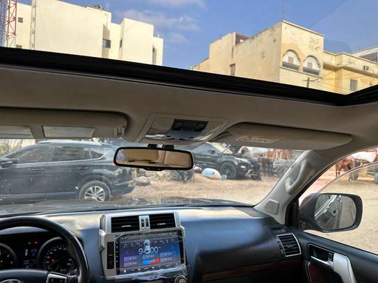 Toyota Land cruiser vx image 8