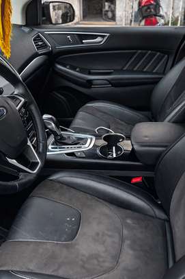 Ford Edge titanium version sport image 6