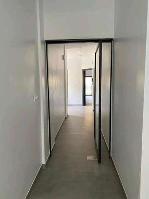 Superbe penthouse au POINT E image 12