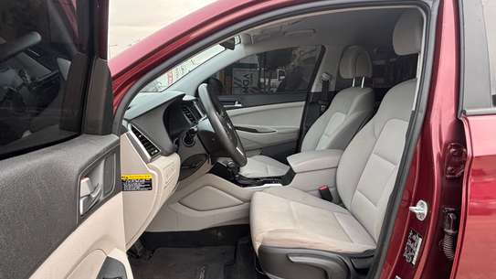 HYUNDAI TUCSON VENAT image 9