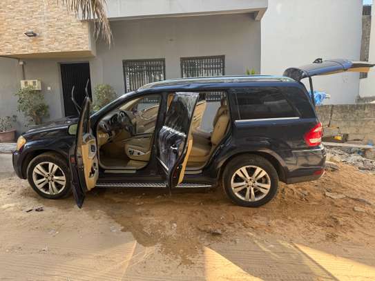 Mercedes GL 450 4MATIC image 5