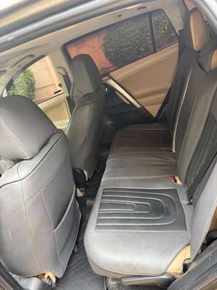 Toyota Rav 4 2013 image 8