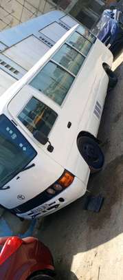 Location de bus et minibus climatisés image 1