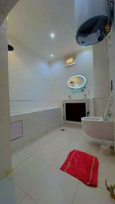 Somptueux Villa F5 avec piscine à louer au virage image 3