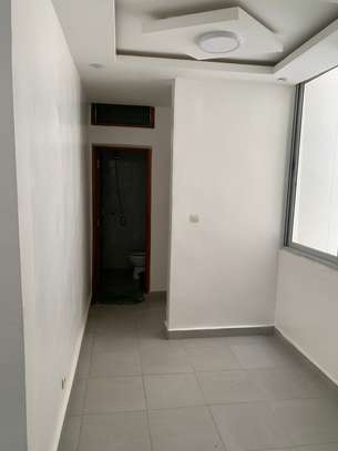 Appartement 3 chambres Salon Ouest Foire image 3