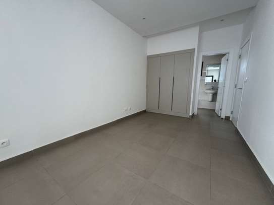 Appartement neuf à louer à Mermoz El Tonn 3 chambres image 4