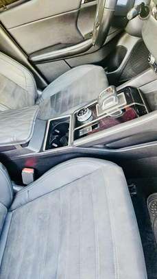 Mitsubishi Outlander image 2