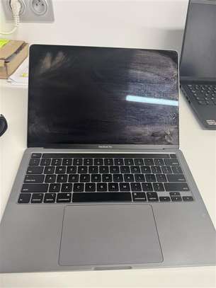 MacBook Pro 13" (2020) image 3