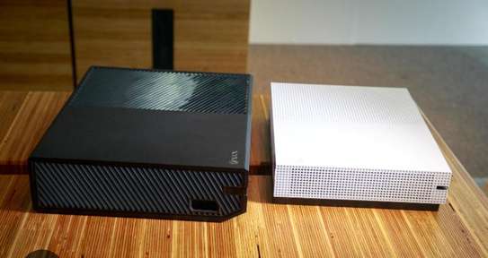 X box one et one s flaché image 3