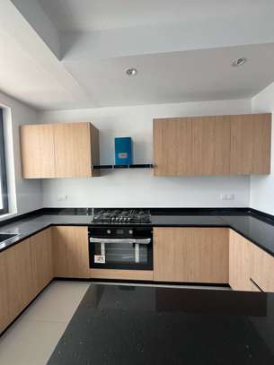 3 Chambres à louer au point E image 3