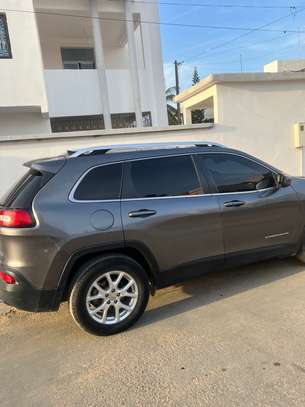 Jeep Cherokee Année 2017 image 5