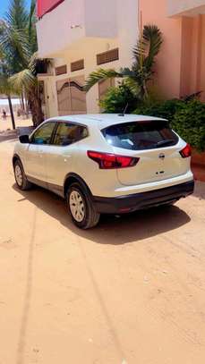 Nissan rogue image 5