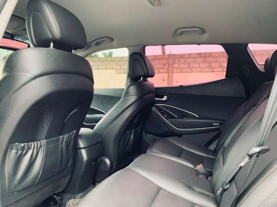 Hyundai Santafe 2015 Diesel image 7