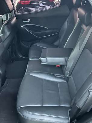 Hyundai Santa Fe 2017 diesel full options image 7