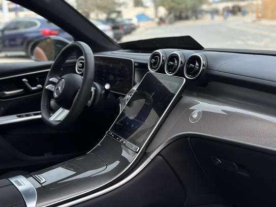 Automobile image 12