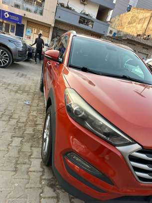 HYUNDAI TUCSON 2018 image 4