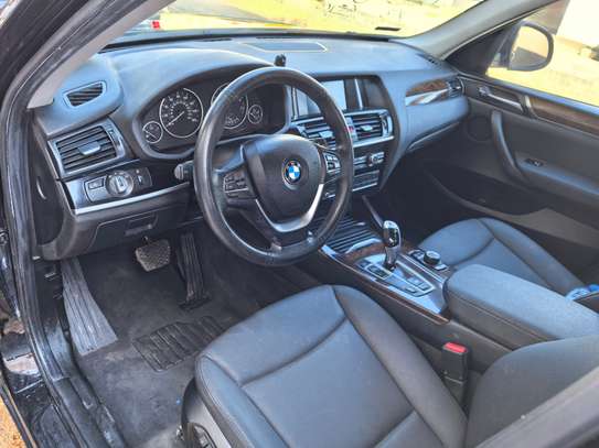 BMW X3 SUV SDrive 28i noir spacieux confort et puissance image 5