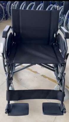 Chaise roulante fauteuil roulant neuf ultra confort image 1