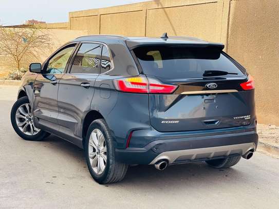 Ford Edge Titanium 2020 image 9