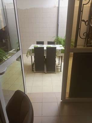 Appartement en forme de villa a Mermoz image 4